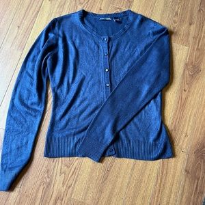 Women’s sweater